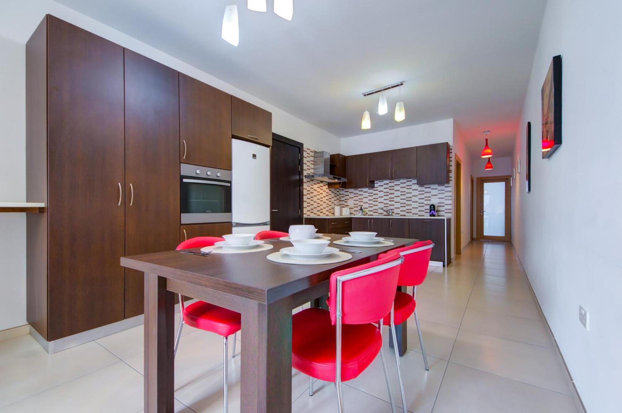 Stylish 2Br Apt With Balconies In St Julians, Paceville - Apt 6 By Vaganza Saint Julian's Eksteriør bilde